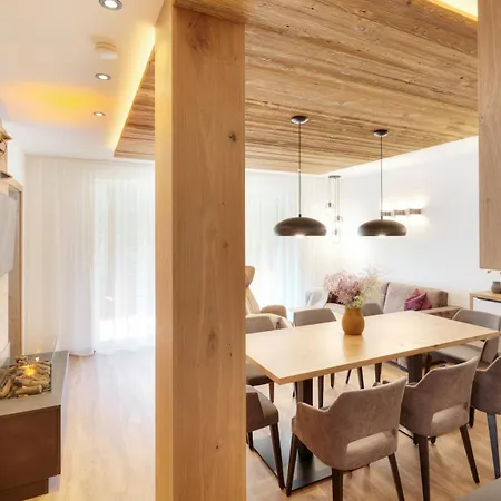 Alpenstolz Damuels Haus 4 - Stilvoll Urlauben In Den Bergen Apartment Exterior photo