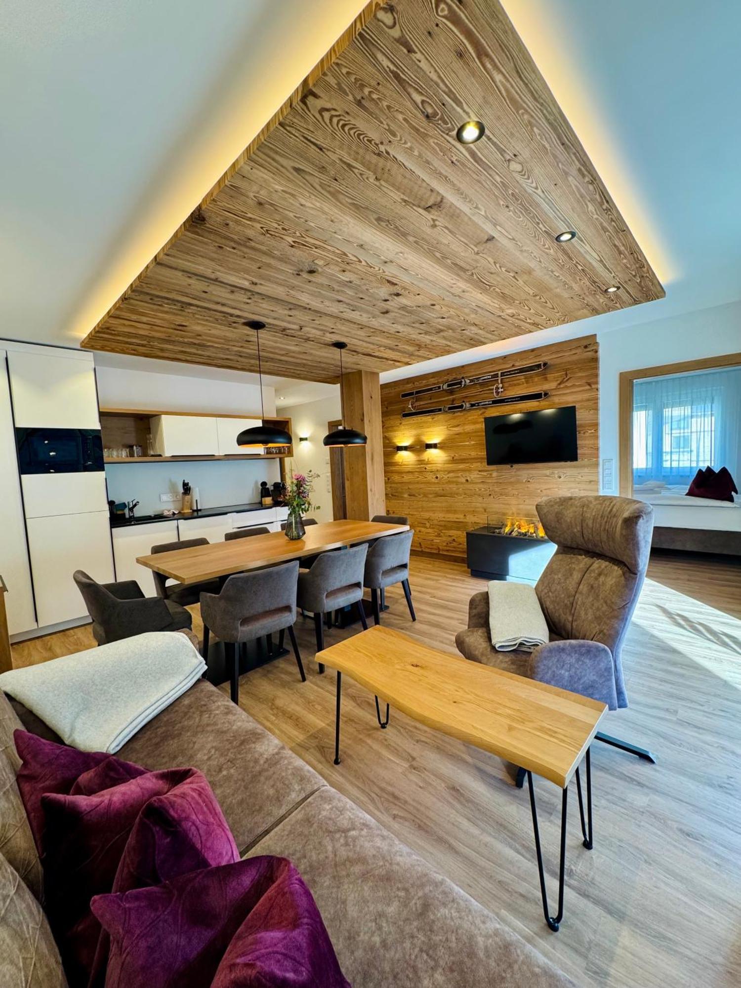 Alpenstolz Haus 4 - Stilvoll Urlauben In Den Bergen Damüls