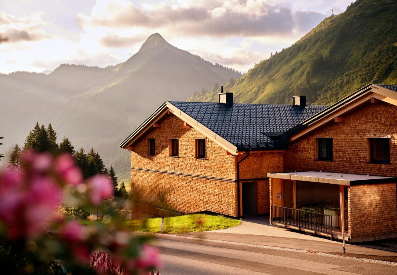 Apartment Alpenstolz Haus 4 - Stilvoll Urlauben In Den Bergen Damüls